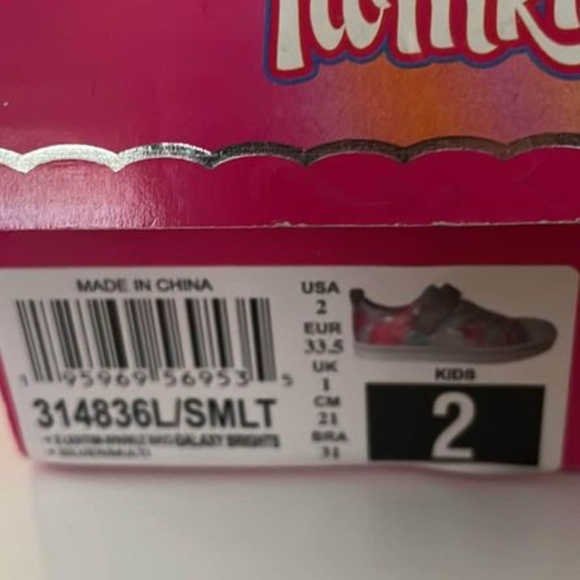 BRAND NEW youth girl skechers star galaxy light up shoes size 2Y (lights up) - Picture 6 of 9